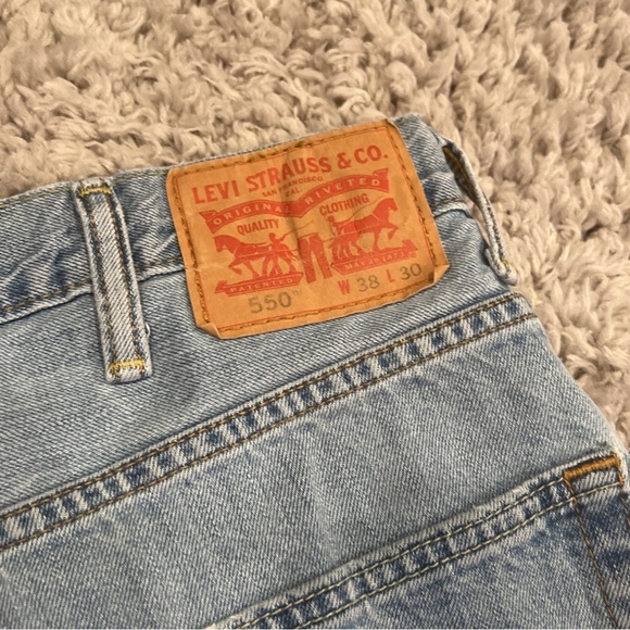 Levi’s 550 straight fit jeans - Picture 3 of 3